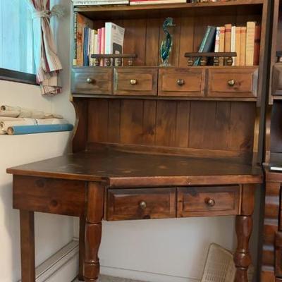 Wooden Bookshelf (40 x 70)