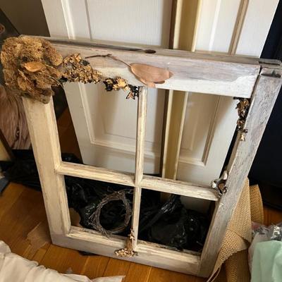 Sale Photo Thumbnail #58: Decor window