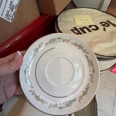 Sale Photo Thumbnail #76: Gorham china