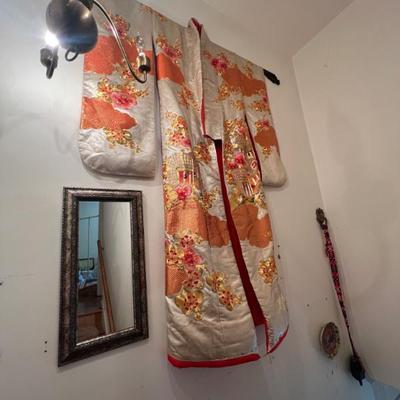 Sale Photo Thumbnail #62: Vintage Large Kimono 
