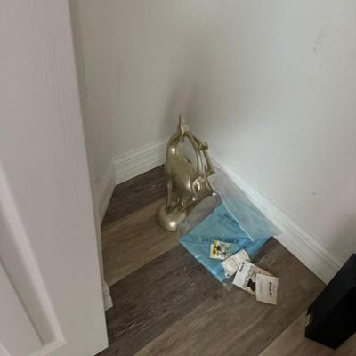 Sale Photo Thumbnail #48