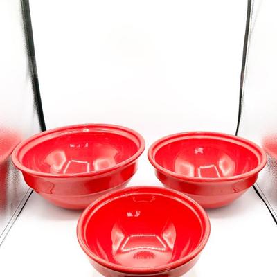 Sale Photo Thumbnail #97: Set of 3 Emile Henry Red Mixing Bowls