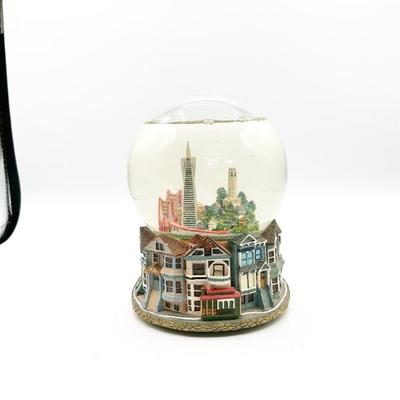 Sale Photo Thumbnail #101: Three Jays Imports San Francisco Snow Globe – Wind-Up