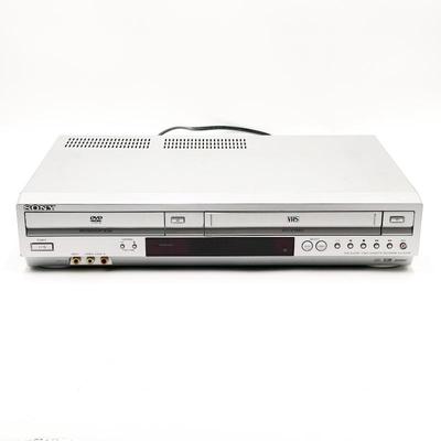 Sale Photo Thumbnail #121: Sony SLV-D370P DVD/VCR Player