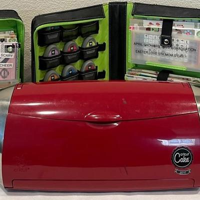 Cricut Cake Machine & Cartridges
