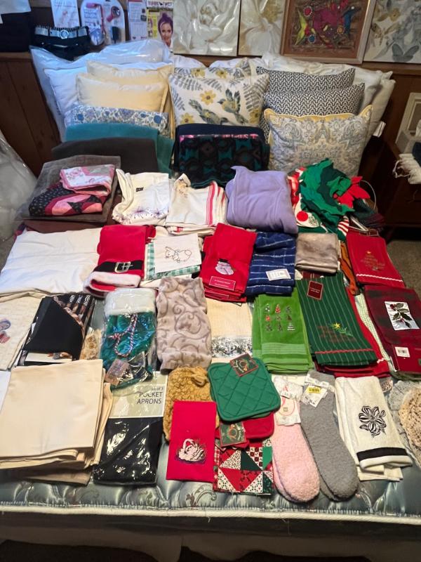 Sale Photo Thumbnail #82