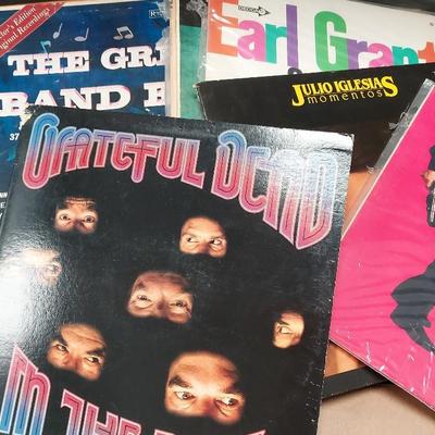 GIANT MYSTERY LOT OF VINTAGE RECORDS 