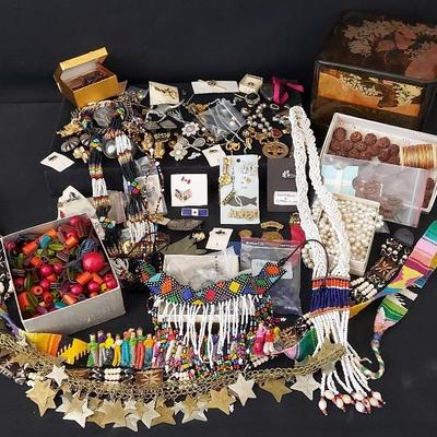 COLLECTION OF PINS, INDIAN JEWELRY AND JEWELRY BOX