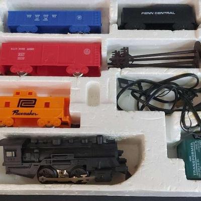ELECTRIC TRAIN AND VILLAGE SET