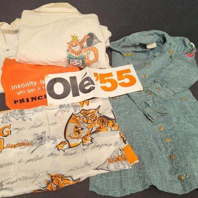 VINTAGE PRINCETON CLOTHING AND ACCESSORIES PLUS A 1950'S CHAMBRAY GIRL SCOUT DRESS