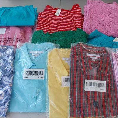 WOMEN'S CLOTHING LOT (SIZE 20W)