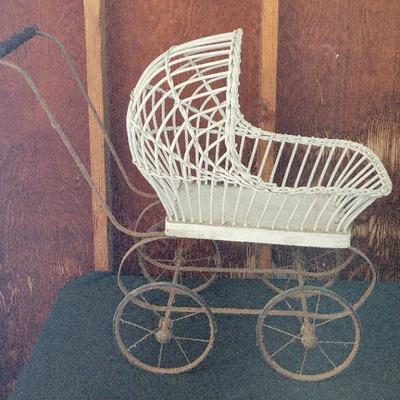 VINTAGE DOLL STROLLER 