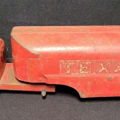 VINTAGE TEXACO METAL TOY TRUCK