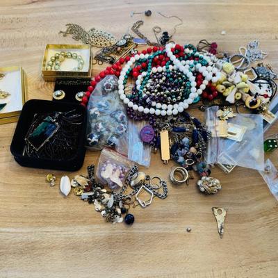 Sale Photo Thumbnail #161