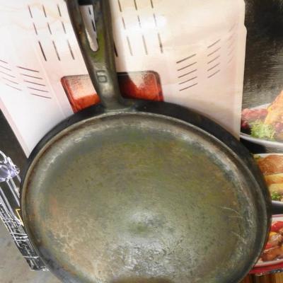 9" round griddle