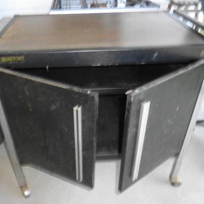 Rolling cabinet with shelf, metal
