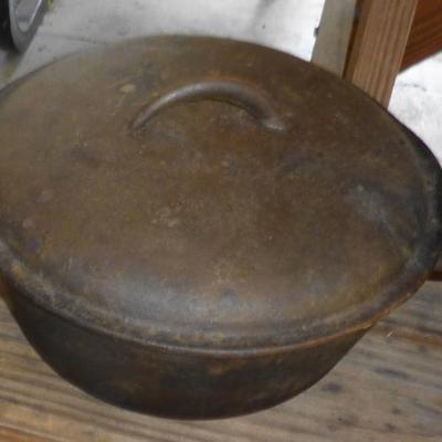 Dutch Oven with lid