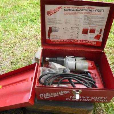 Milwaukee screw shooter