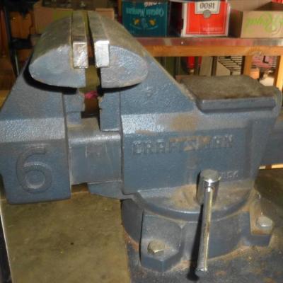 Sale Photo Thumbnail #6: Craftsman 6" Bench vice