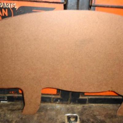 Sale Photo Thumbnail #86: Masonite pig