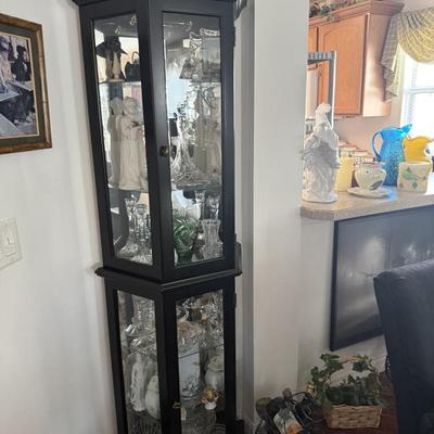 Sale Photo Thumbnail #50: Small Black Curio 