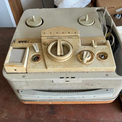 Revere Reel To Reel Magnetic Tape Recorder Player