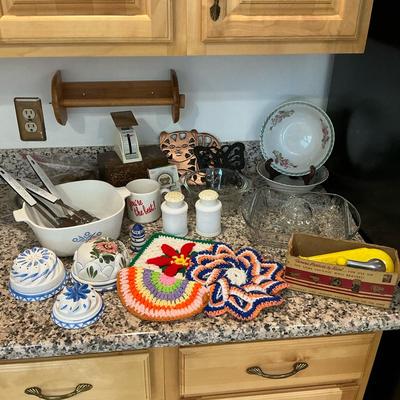 Vintage Kitchen Collectibles 