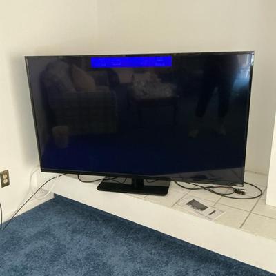 Vizio 65” TV Model D650i-B2
