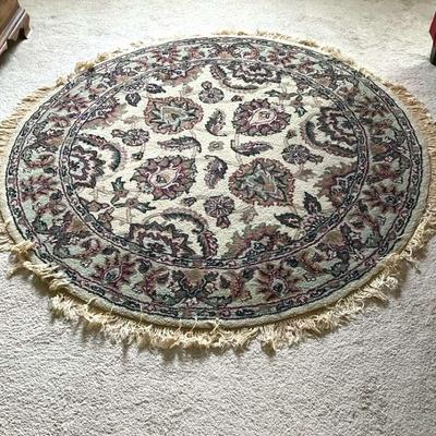 Round Rug