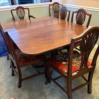 Antique British Dining Room Set
