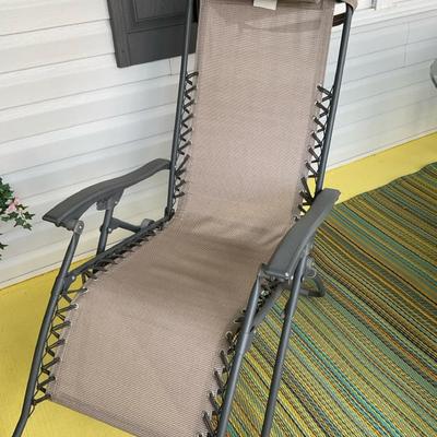 Antigravity Outdoor Recliner