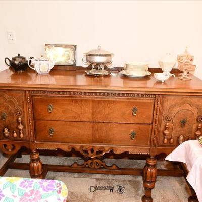 221 dining room