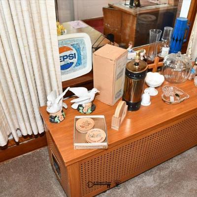 301 dining room