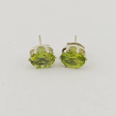 Sterling Silver Peridot Stud Earrings 