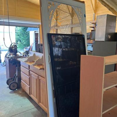Screens, screen door 