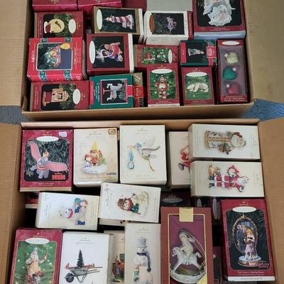 Hallmark Ornament Mystery - Lot 6 (BR4)