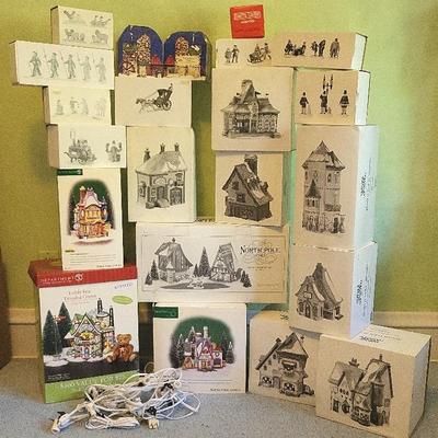 Dept. 56: North Pole Series - Lot 1 (BR4)