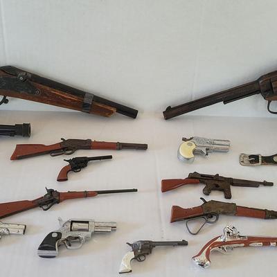 Vintage Toy G*U*N*S (DR)