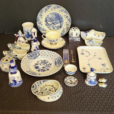 Delft Blue + (DR)