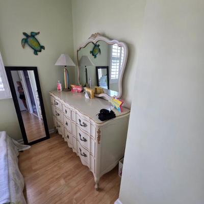 Sale Photo Thumbnail #115