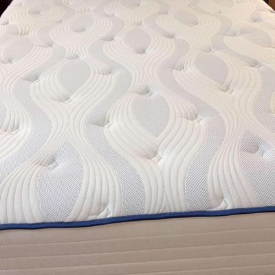 Noah’s Sereny Sleep Queen Mattress  