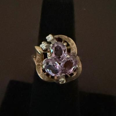 Lot 425: 10K Gold Ring with Purple Sapphire & Diamond Accents