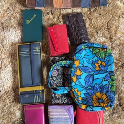 Lot 517: assorted, Purses, Bags, Memory In A Book, Women’s Wallet.