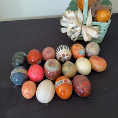 Lot 519: genuine Hand Carved Alabaster Eggs