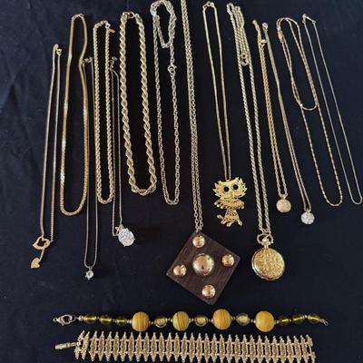 Lot 215: Gold Tone Necklaces And Bracelet Costume Jewelry 