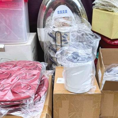 Lot 117:  Mixer,Crockpot ,Roaster, Pottery Barn Plates, Insulated Cups, Wolfgang Puck Bakeware (new)