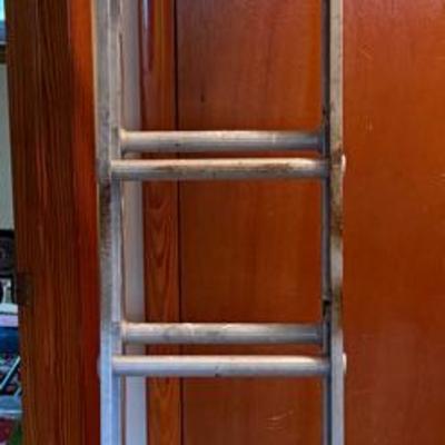 Lot 469: 8 Foot Extension Aluminum Ladder