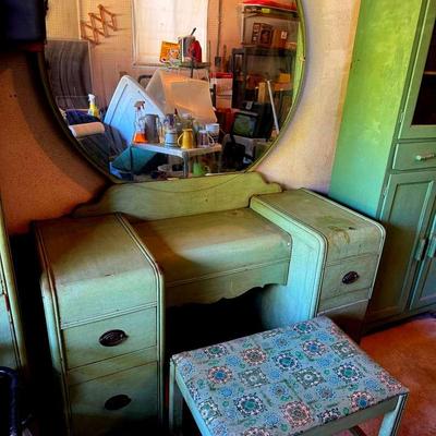 Lot 101:  Vintage Art Deco Vanity with Round Mirror and Upholstered Bench – 1930s/40s