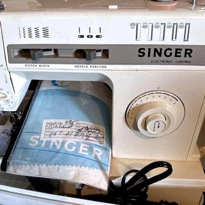 Lot 118:  Vintage Singer Electronic Control Sewing Machine with Case & Accessories