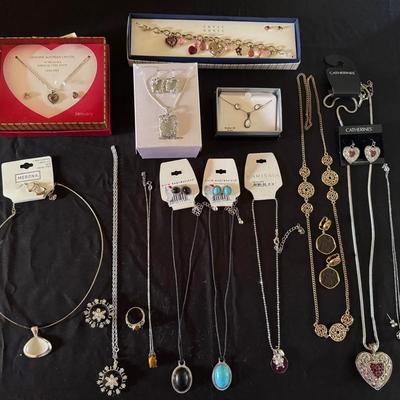 Lot 206: Costume Jewelry Sets